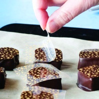 Печать на Шокотрансферной бумаге для шоколада А4 - купить в магазине КондитерХауз Печать на Шокотрансферной бумаге для шоколада А4